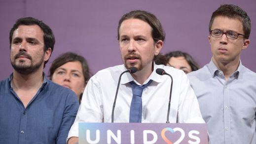 Garzón no se mete en la lucha interna de Podemos: 