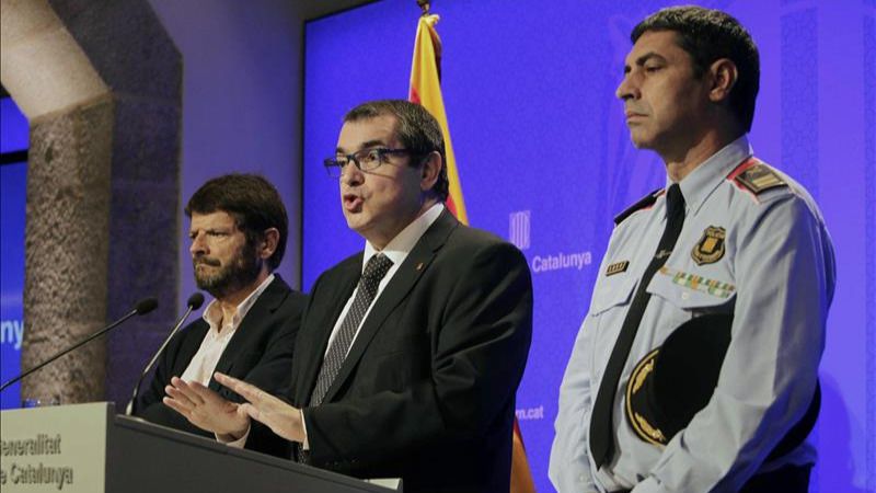 La Generalitat intenta calmar a los independentistas radicales asegurando que los Mossos están bajo control