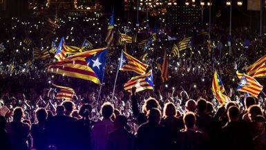Sigue el empate entre el 'sí' y el 'no' a independencia de Cataluña en el sondeo oficial de la Generalitat