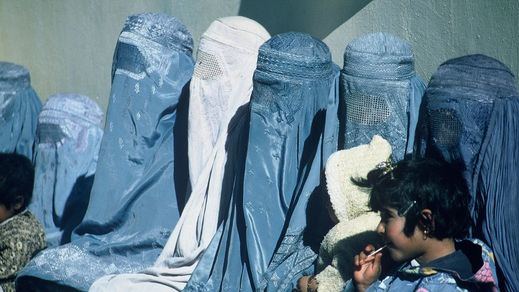 Marruecos prohíbe la fabricación y venta del burka por motivos de seguridad