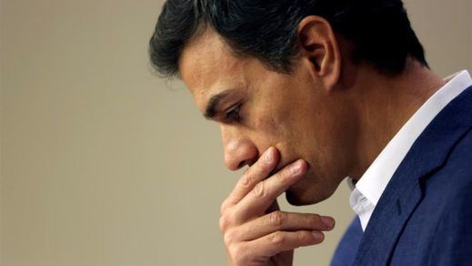 Pedro Sánchez deshoja la margarita y podría terminar renunciando a la rosa del PSOE