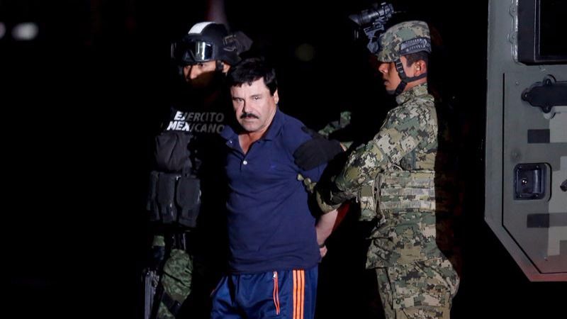 México entrega a EEUU a 'El Chapo Guzmán' en un claro gesto para Trump