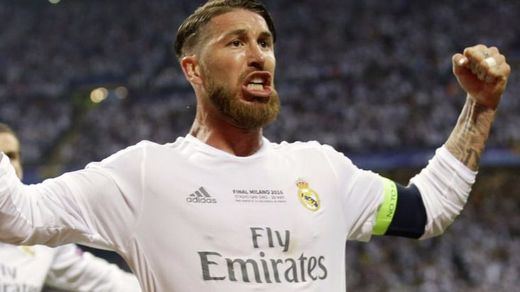 'San' Sergio Ramos con un doblete vuelve a salvar a un Madrid lleno de dudas (2-1 al Málaga)