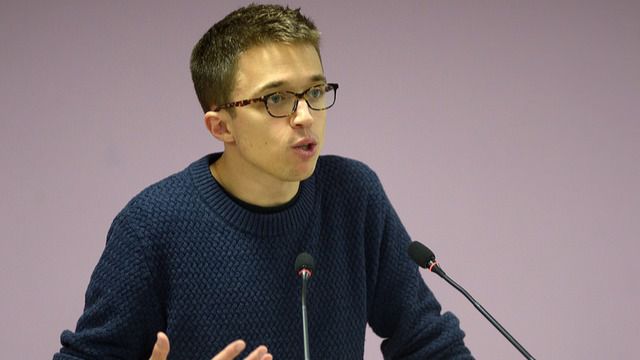 Íñigo Errejón propone reforzar la independencia de Podemos frente a la alianza con IU