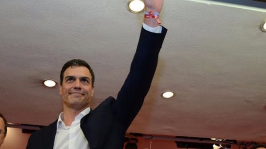 Sánchez saca su cara amable asegurando que "nunca" un socialista será su adversario