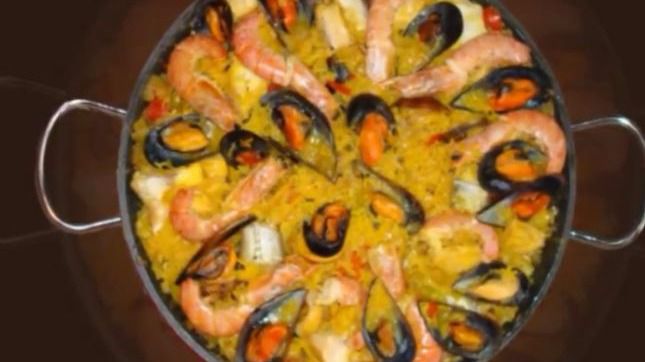 Trucos para hacer la paella de marisco perfecta