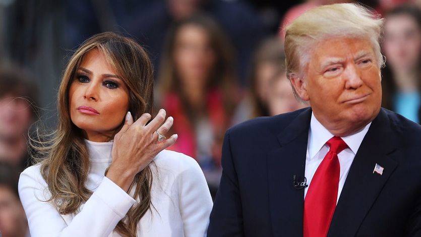 Así son Donald y Melania Trump según sus firmas