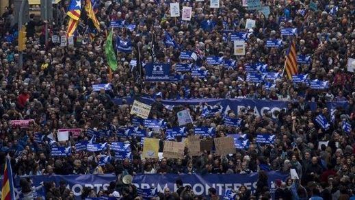 Abrumador éxito de la marcha en Barcelona en favor de la recepción de refugiados