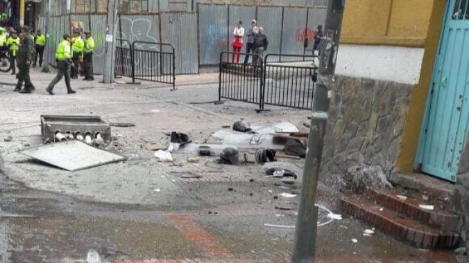 Un policía muerto y 9 heridos en un atentado junto a la plaza de toros de Bogotá poco antes de un festejo (vídeo)