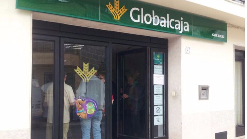 Globalcaja pionera: pone a disposición de los clientes el revolucionario 'reintegro DIMO' en cajero con teléfono móvil