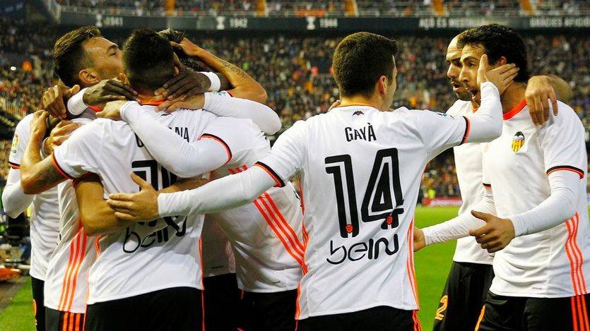 10 minutos y adiós: el Madrid se deja 3 puntos en Mestalla tras un inicio desastroso (2-1)