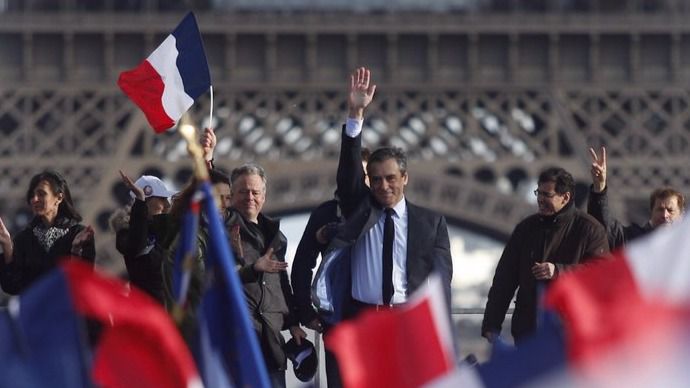 El caos de Fillon deja las elecciones francesas en manos de sólo 2 rivales: Macron y Le Pen