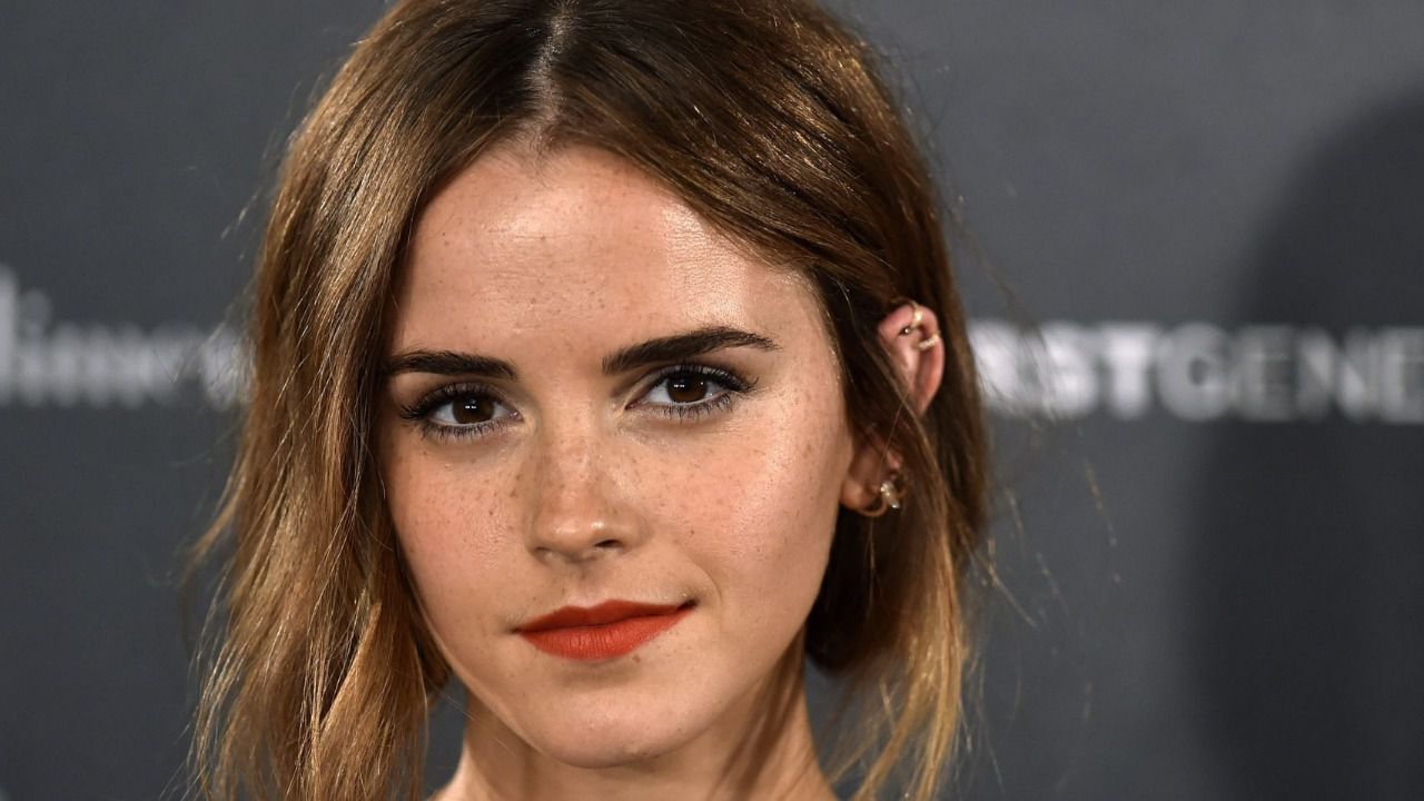 Emma Watson responde a las críticas por su posado no-feminista en 'Vanity Fair'