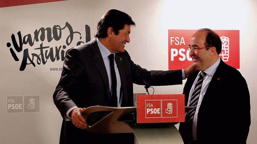 El PSC vuelve al redil: promete a Ferraz acatar la disciplina de voto