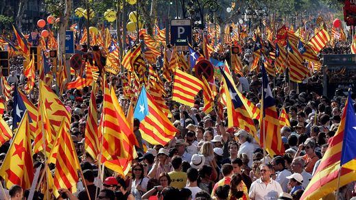 Nuevos sondeos evidencian el agotamiento de los catalanes: no quieren un referéndum unilateral