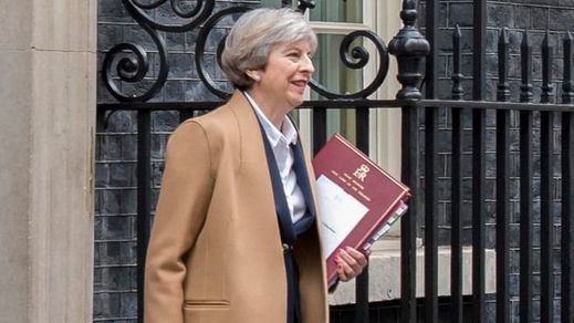 Theresa May convoca por sorpresa elecciones anticipadas en Reino Unido
