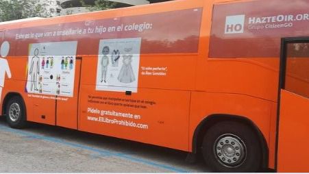 HazteOír vuelve a la carga con una nueva versión de su autobús tránsfobo