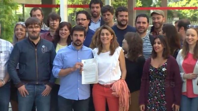 Podemos presenta una moción de censura contra Cristina Cifuentes