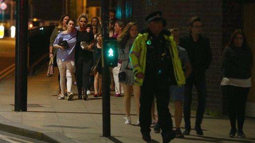 Atentado terrorista en Manchester: 22 muertos tras un concierto para niños y adolescentes