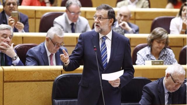 Rajoy recomienda con ironía a Espinar tomar tila en lugar de coca-cola