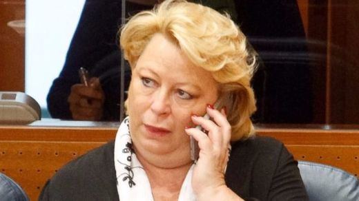 Dimite otro diputado de Cifuentes: Josefa Aguado, imputada en el 'caso Gürtel'