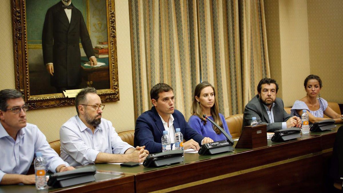 Ciudadanos rectifica y deja solo al PP en el intento de cerrar ya la comisión sobre Fernández Díaz