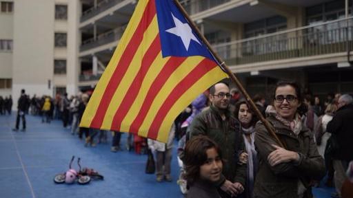 Importantes empresas se borran de la locura independentista y no trabajarán en el referéndum