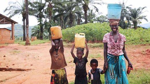 Beyoncé se asocia con UNICEF para llevar agua potable a los niños de las zonas remotas de Burundi