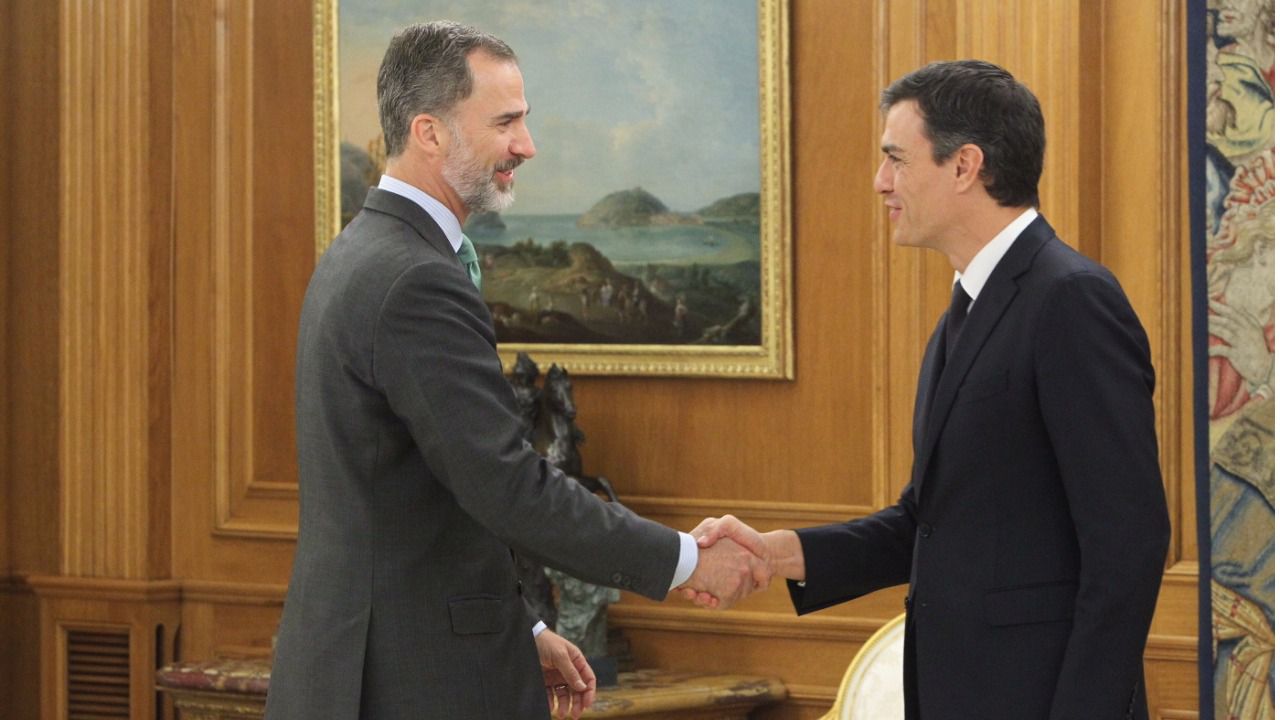 Sánchez promete al Rey hacer "oposición de Estado para defenderlo de este Gobierno"