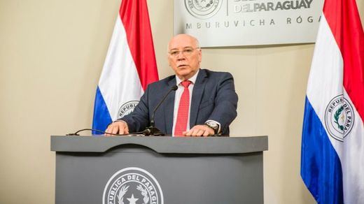 IU critica y pide explicaciones al Gobierno por dar la Cruz de Isabel la Católica al canciller paraguayo