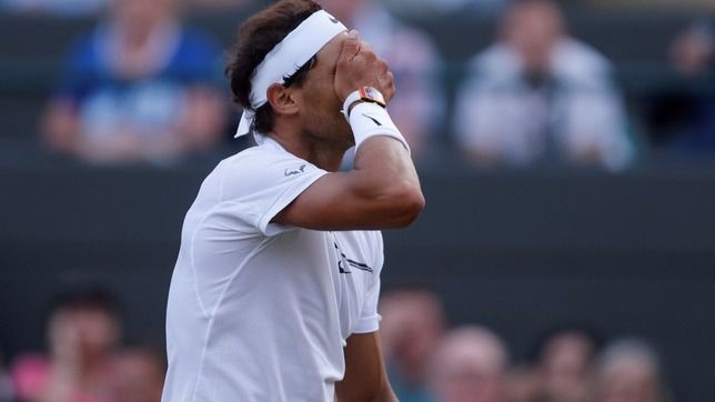 Adiós a Wimbledon: Nadal remonta dos sets ante Müller... y pierde el quinto por 15-13