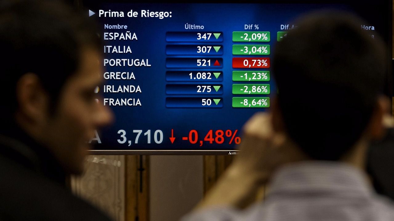 Cierre de la bolsa: las caídas moderadas dan paso a retrocesos más contundentes