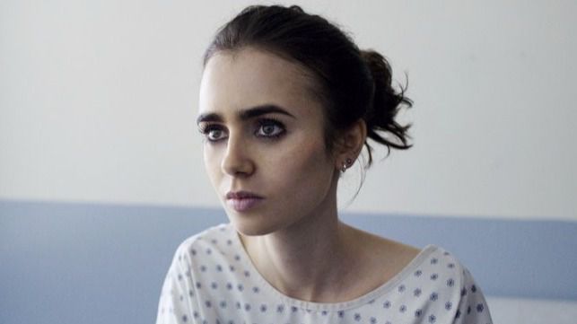 'Hasta los huesos', la controvertida película de Netflix acusada de promover la anorexia