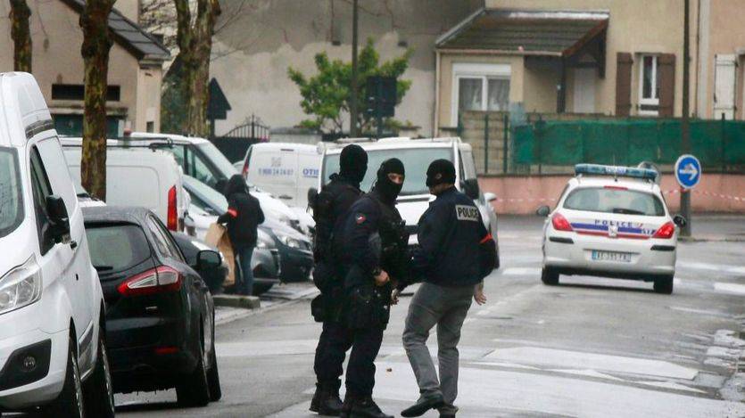 Un arrestado como supuesto autor del atropello de seis militares antiterroristas en París