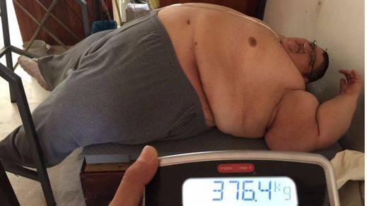 Adelgaza más de 200 kilos... pero sigue siendo el hombre más gordo del mundo ¡con 376!