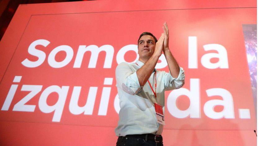 Una nueva encuesta muestra el avance del PSOE a costa de Podemos y la caída del PP