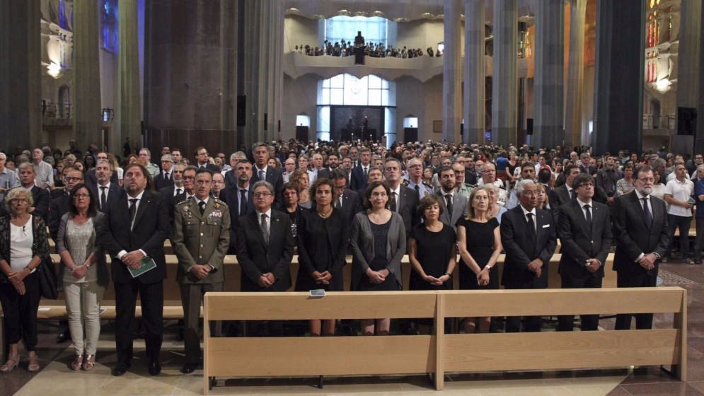 Organizaciones laicas protestan por el funeral oficial católico de las víctimas de los atentados