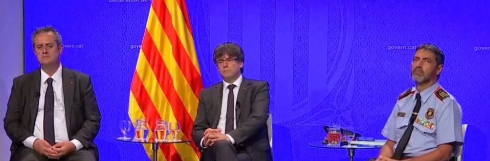 Puigdemont acusa a Rajoy de "hacer política" con la seguridad de los catalanes