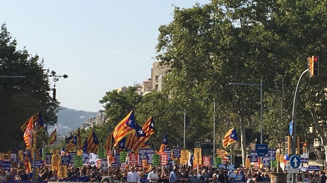 "Boicot" independentista y "tensión" política: las claves de una manifestación antiterrorista muy manchada en Barcelona