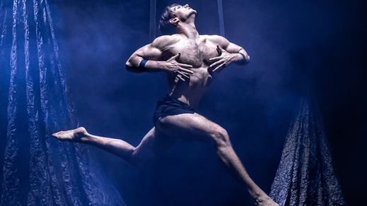 Imagen promocional de 'Paradisum'