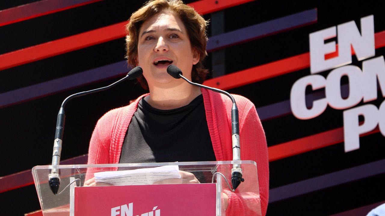 Ada Colau celebra que en Barcelona se podrá votar el 1-O sin explicar cómo
