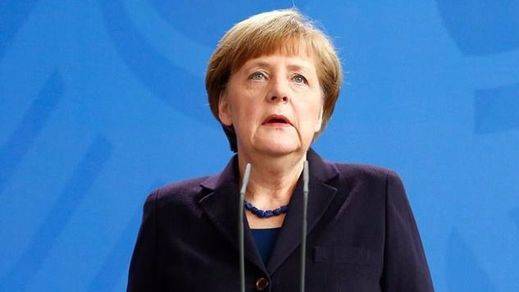 Merkel, forzada a un complicado pacto de gobierno con los liberales y los verdes