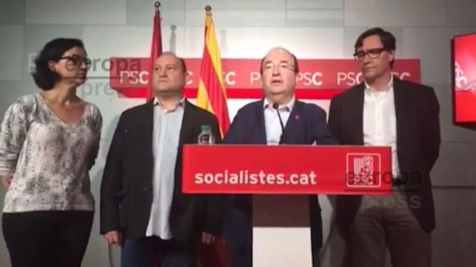 Iceta pide la dimisión de Puigdemont y Rajoy si no son capaces de dialogar