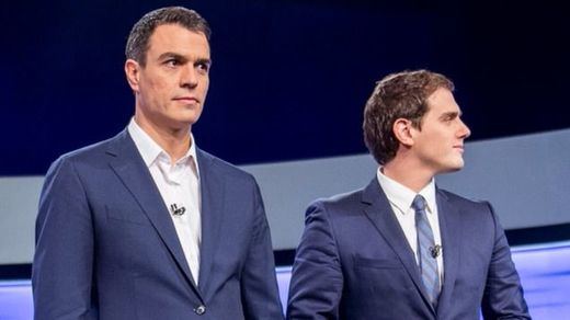 PSOE y Ciudadanos no muestran fracturas y apoyan al Gobierno en los momentos clave de la crisis catalana