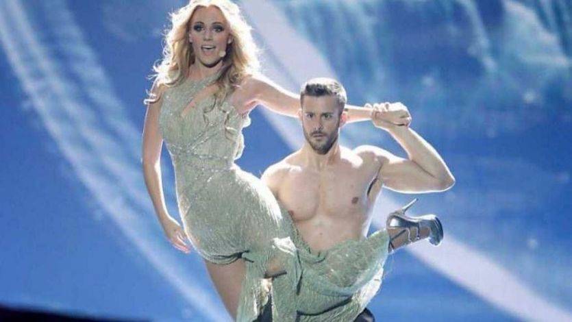 Edurne cantó 'Amanecer' en Eurovisión 2015