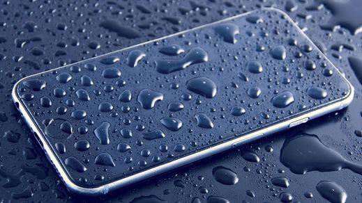 La garantía del iPhone 8, supuestamente resistente al agua, 