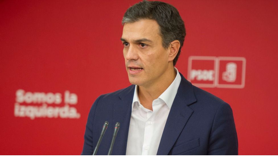 El PSOE reclama usar "la fuerza de la ley y de la política" en Cataluña