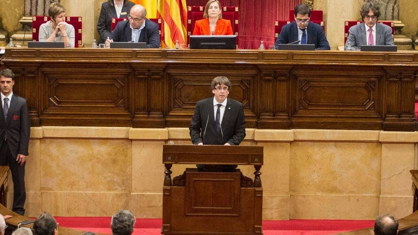 Las primeras medidas que tomaría la República Catalana: el DNI catalán, banco público…