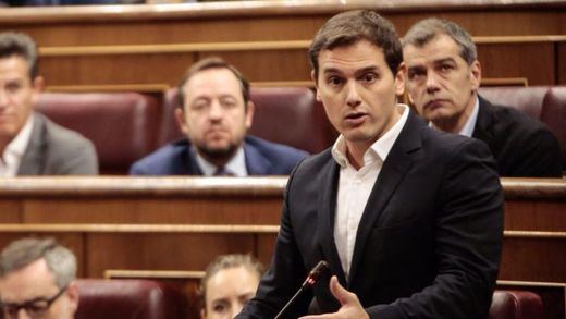 Rivera retoma la línea dura contra Rajoy ante las elecciones: 