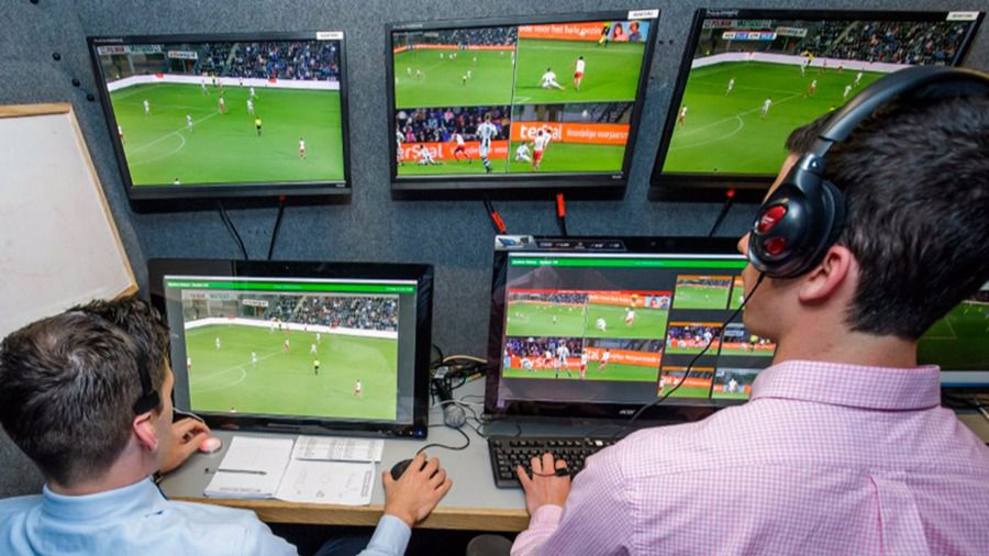 Confirmado: la Liga española también tendrá videoarbitraje, el VAR